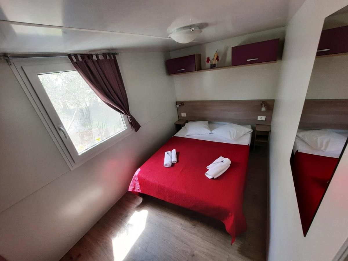Kamp Rujno Hotel Starigrad Paklenica Exterior photo