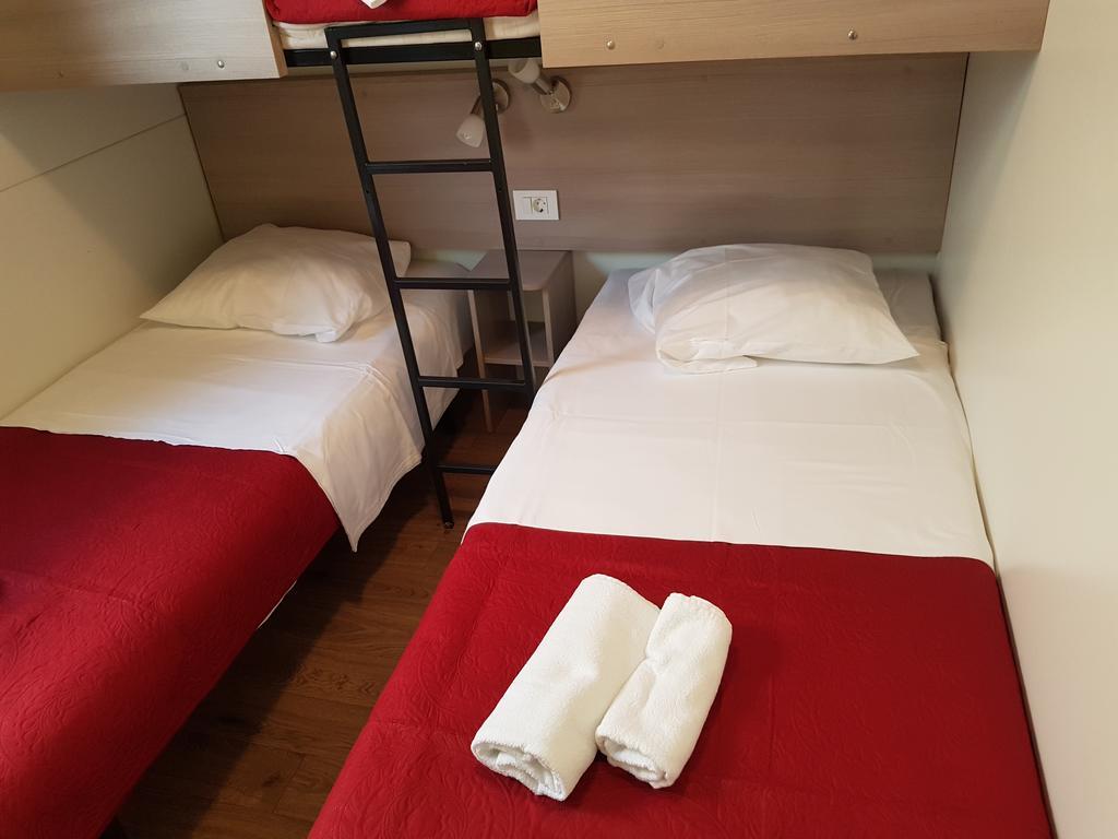 Kamp Rujno Hotel Starigrad Paklenica Exterior photo