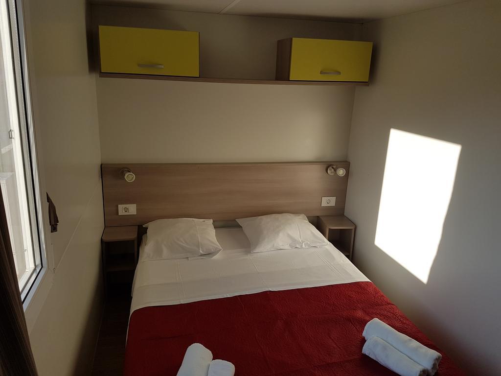 Kamp Rujno Hotel Starigrad Paklenica Exterior photo